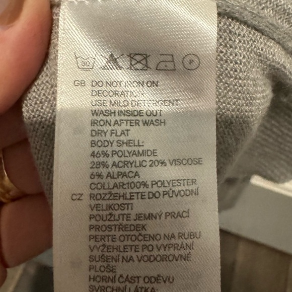 H&M Gray Sweater with Sparkly Sequin Collar Women’s M Holiday Party Top - Picture 9 of 13